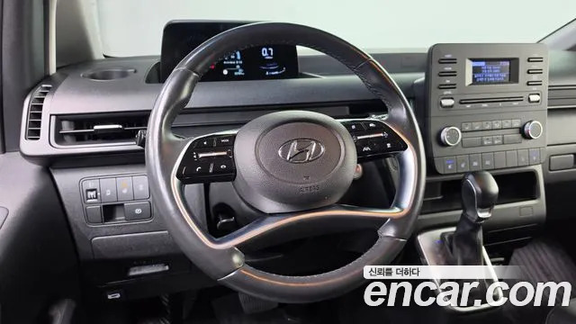Hyundai Staria 2021 thumb 12