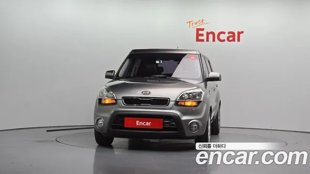 Kia Soul 2011 thumb 3