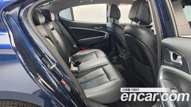 Genesis G70 2018 thumb 11