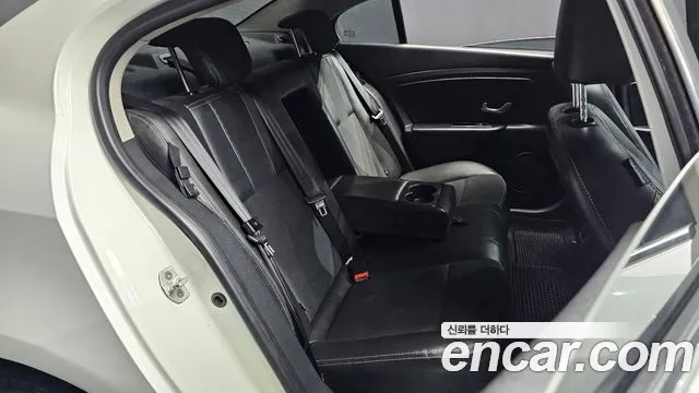 Renault-KoreaSamsung Fluence 2014 thumb 11