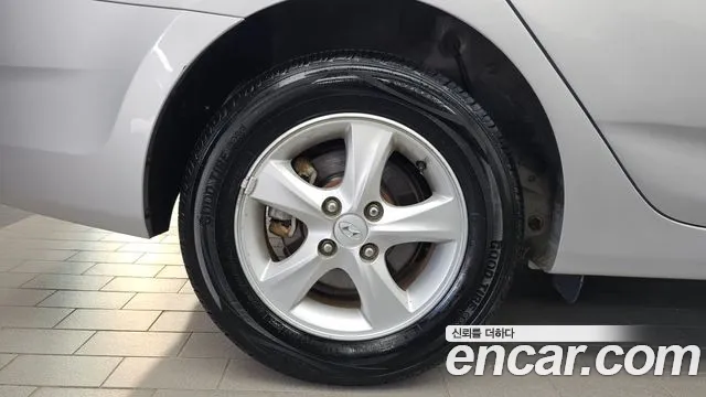 Hyundai Accent 2014 thumb 5