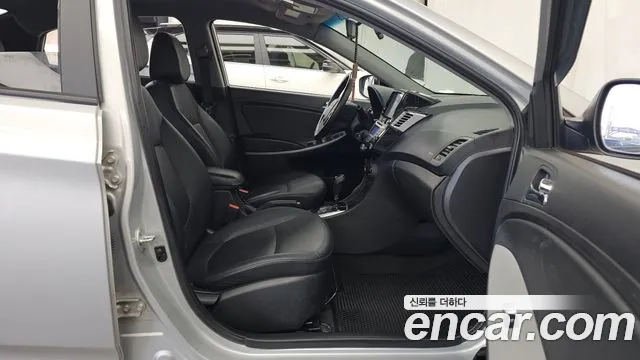 Hyundai Accent 2014 thumb 11