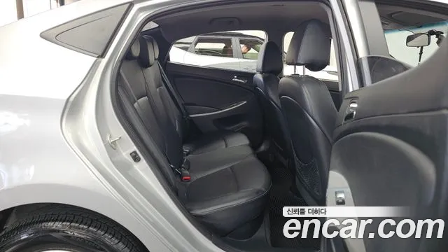 Hyundai Accent 2014 thumb 12