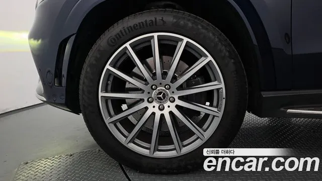 Mercedes-Benz GLS 2020 thumb 5