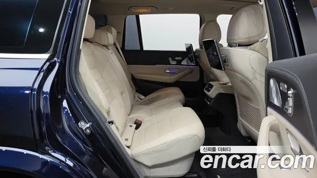 Mercedes-Benz GLS 2020 thumb 12