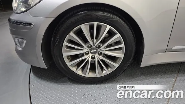 Hyundai Genesis 2013 thumb 5