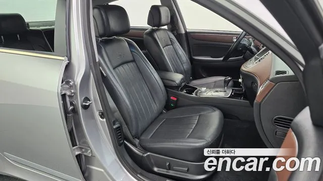 Hyundai Genesis 2013 thumb 12