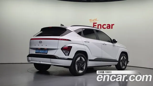 Hyundai Kona 2025 thumb 2