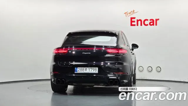 Porsche Cayenne 2020 thumb 4