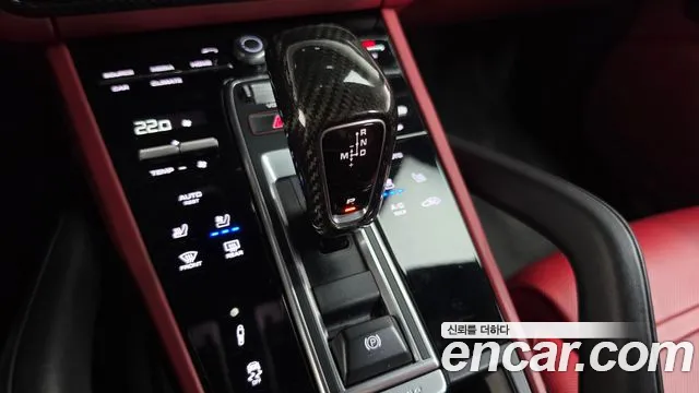 Porsche Cayenne 2020 thumb 9