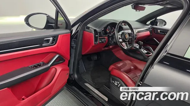 Porsche Cayenne 2020 thumb 10