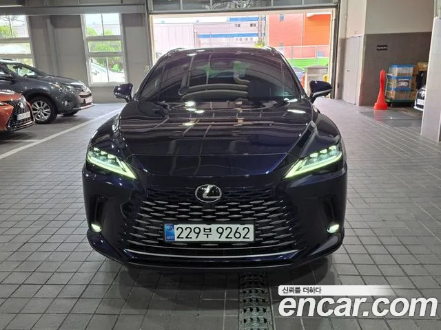 Lexus RX 2025 thumb 2