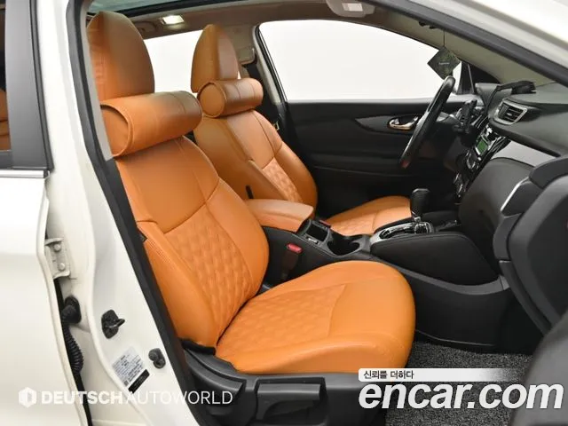Nissan Qashqai 2016 thumb 10