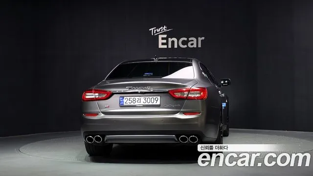 Maserati Quattroporte 2015 thumb 4