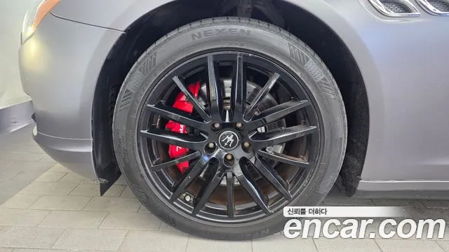Maserati Quattroporte 2015 thumb 5