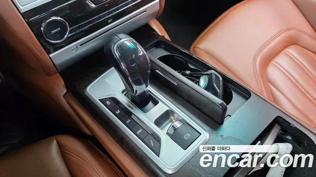 Maserati Quattroporte 2015 thumb 9