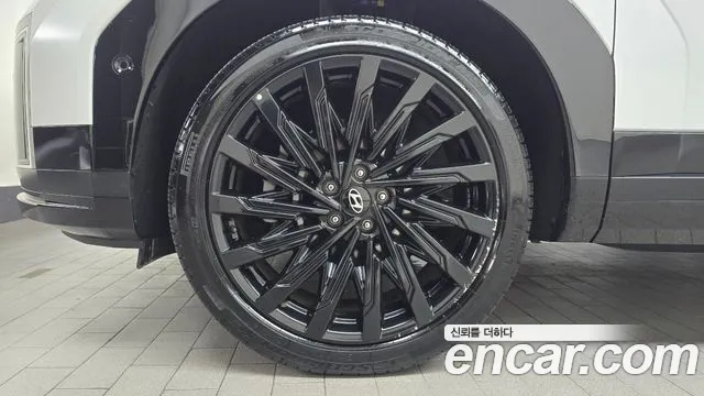 Hyundai Santa Fe 2023 thumb 4