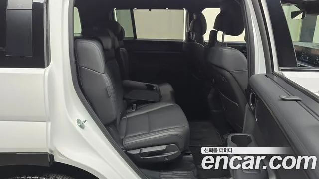 Hyundai Santa Fe 2023 thumb 10