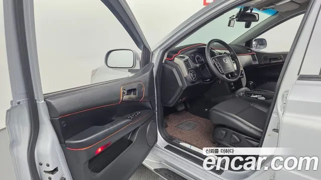 KG_Mobility_Ssangyong KORANDO 2013 thumb 10