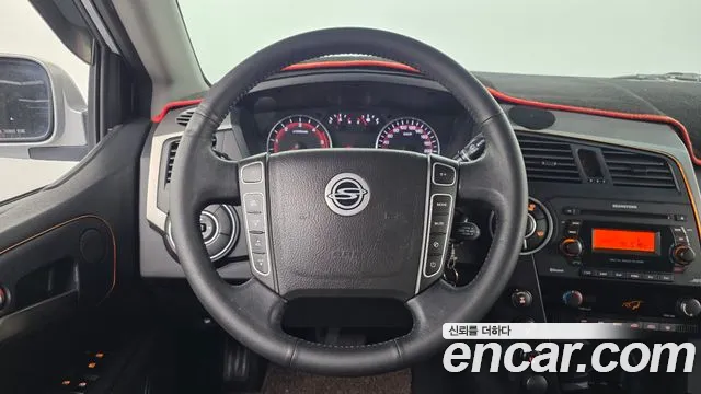 KG_Mobility_Ssangyong KORANDO 2013 thumb 12