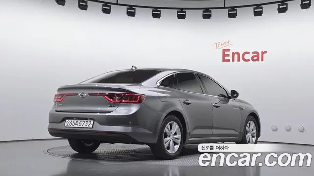 Renault-KoreaSamsung Megane 2020 thumb 2