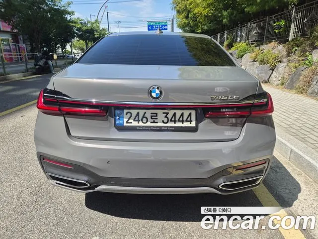BMW 7-Series 2021 thumb 4