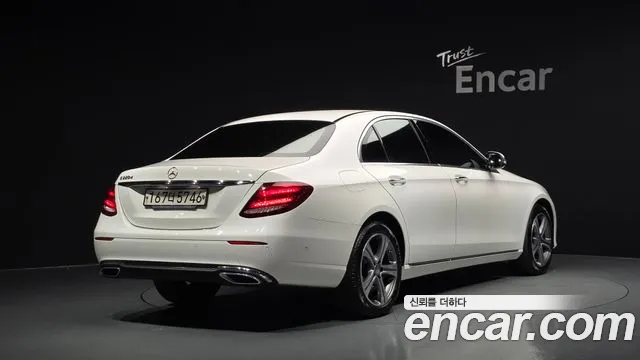 Mercedes-Benz E-Класс 2018 thumb 2