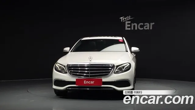 Mercedes-Benz E-Класс 2018 thumb 3