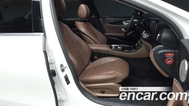 Mercedes-Benz E-Класс 2018 thumb 11