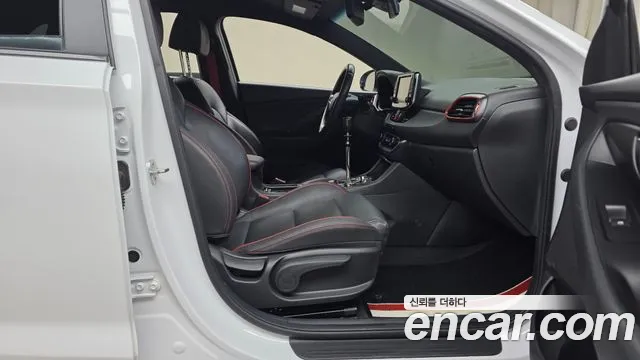 Hyundai i30 2019 thumb 11
