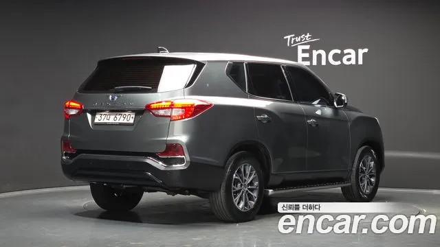 KG_Mobility_Ssangyong Rexton 2018 thumb 2