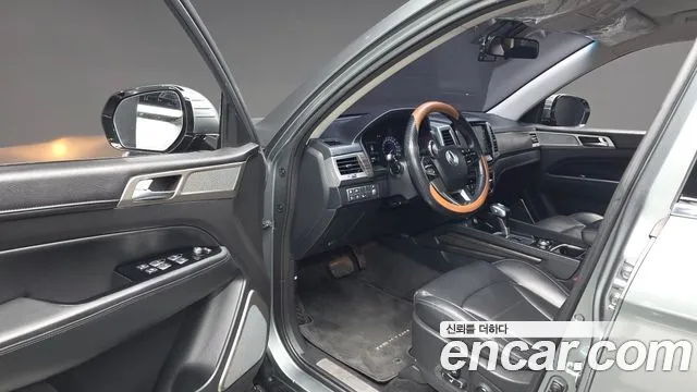 KG_Mobility_Ssangyong Rexton 2018 thumb 10