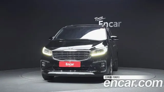 Kia Carnival 2018 thumb 3