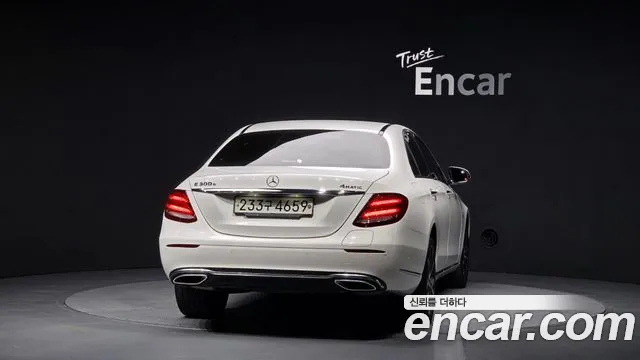 Mercedes-Benz E-Класс 2020 thumb 4