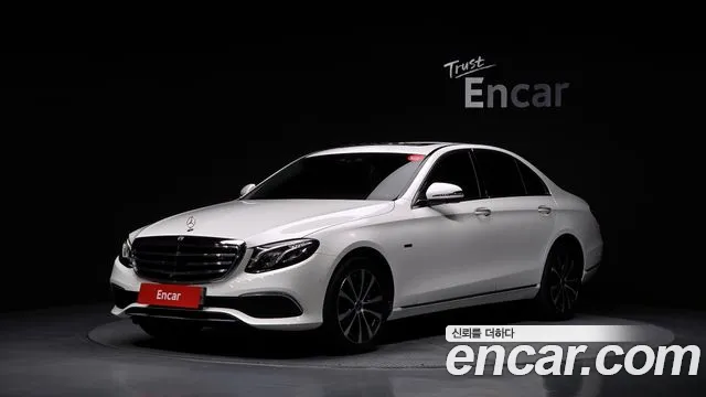 Mercedes-Benz E-Класс 2020 thumb 11