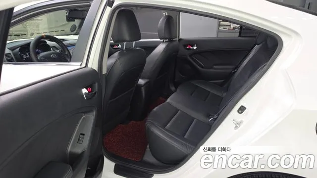 Kia K3 2013 thumb 11
