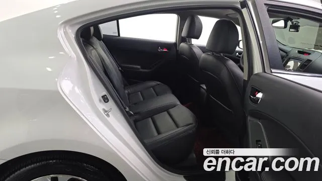 Kia K3 2013 thumb 12
