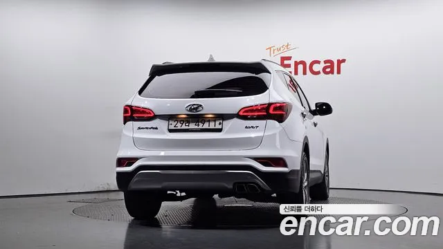 Hyundai Santa Fe 2017 thumb 4