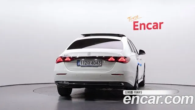Mercedes-Benz E-Класс 2025 thumb 4