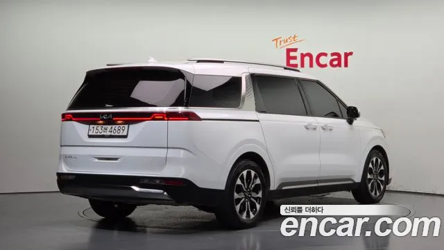 Kia Carnival 2022 thumb 2