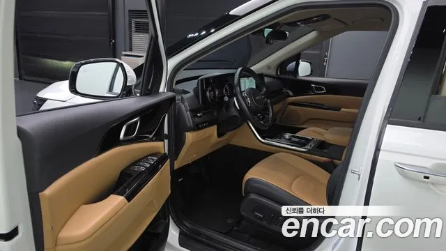 Kia Carnival 2022 thumb 10