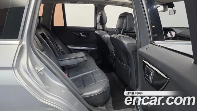Mercedes-Benz GLK-Class 2011 thumb 12