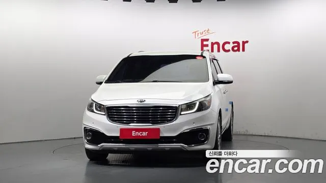 Kia Carnival 2017 thumb 3