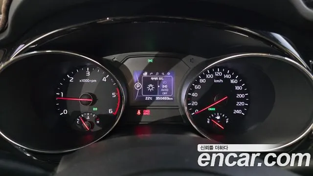 Kia Carnival 2017 thumb 8