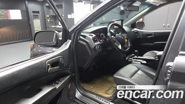 KG_Mobility_Ssangyong KORANDO 2016 thumb 10