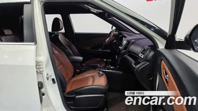 KG_Mobility_Ssangyong TIBOLI 2017 thumb 11