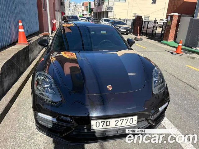 Porsche Panamera 2018 thumb 12