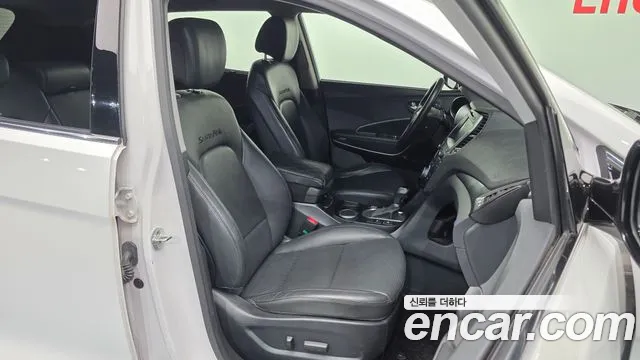 Hyundai Santa Fe 2016 thumb 11