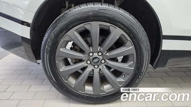 Land Rover Range Rover Velar 2019 thumb 5