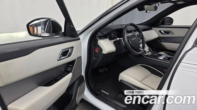 Land Rover Range Rover Velar 2019 thumb 10